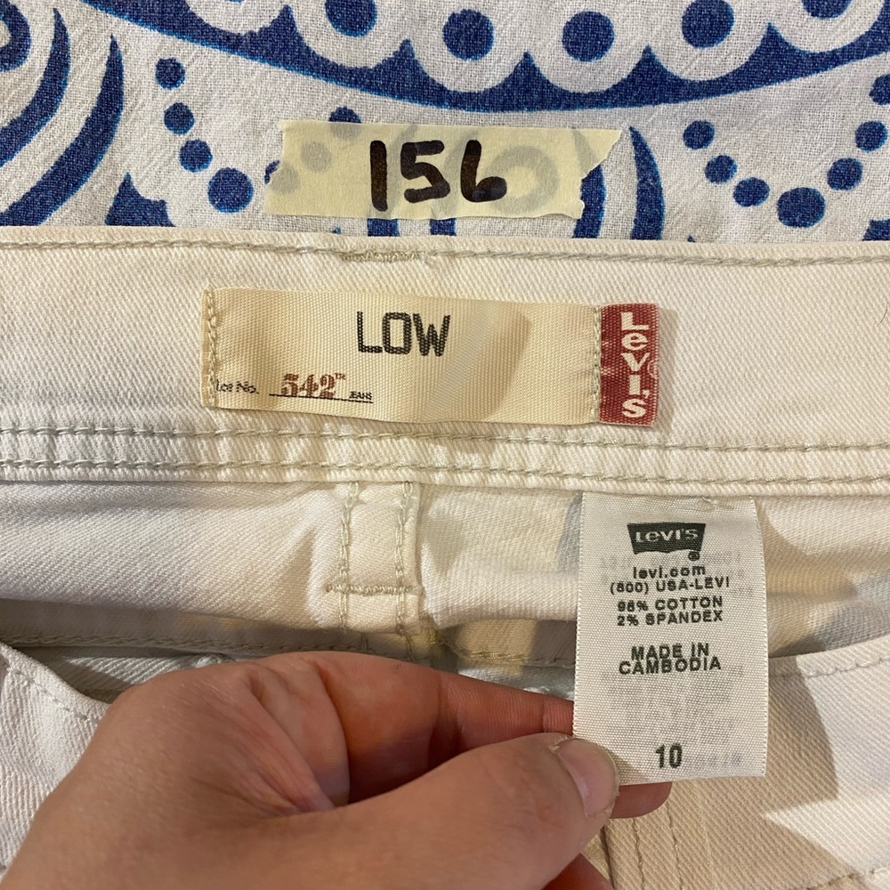 LEVI’S 542 WHITE WIDE LEG CAPRI SIZE 9/10 30 - Picture 16 of 16